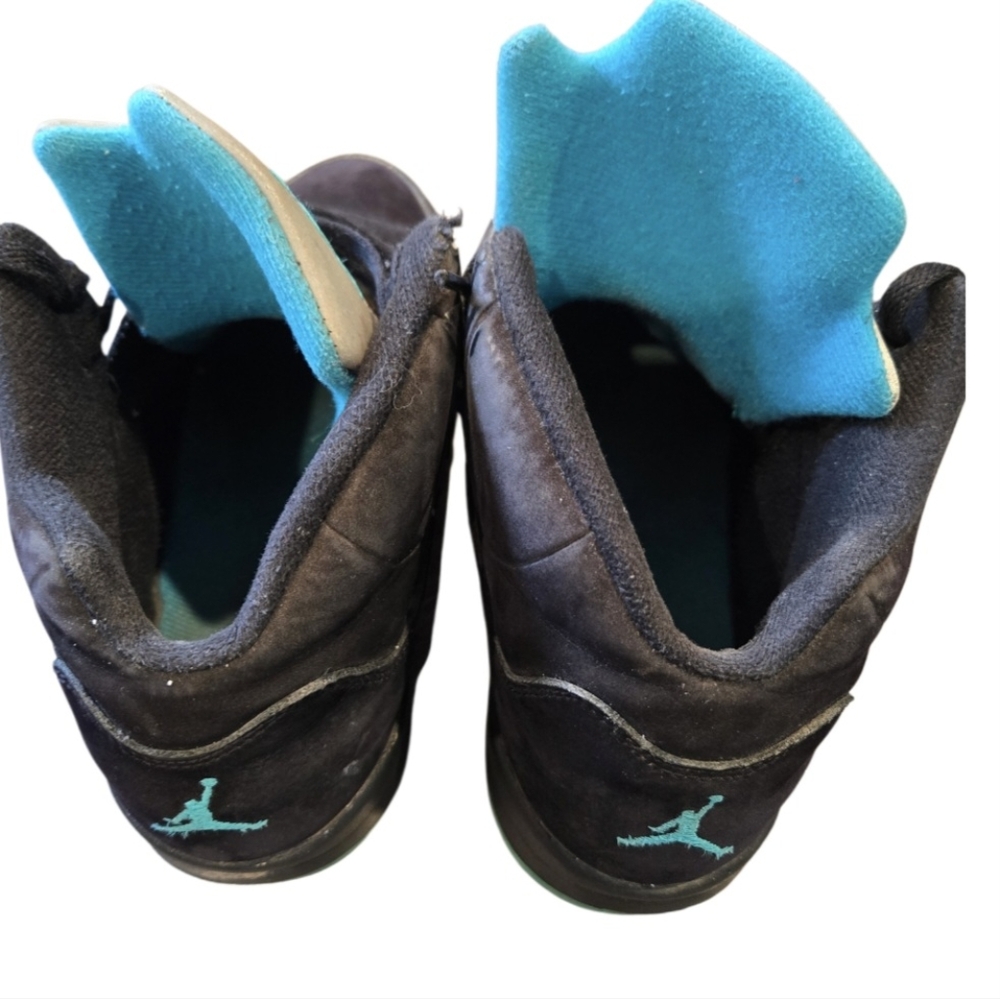 Jordan Retros - Picture 4 of 5